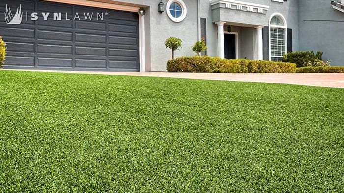 Creating a Low-Maintenance Garden with Synthetic Turf
