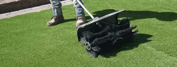image of maintenance on synlawn turf