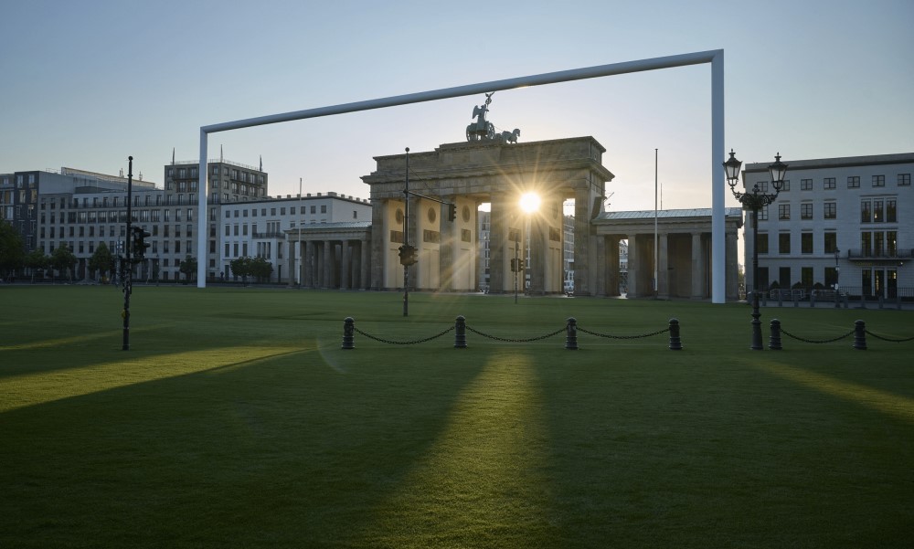 SYNLawn Berlin Builds the Largest Soccer Fan Zone