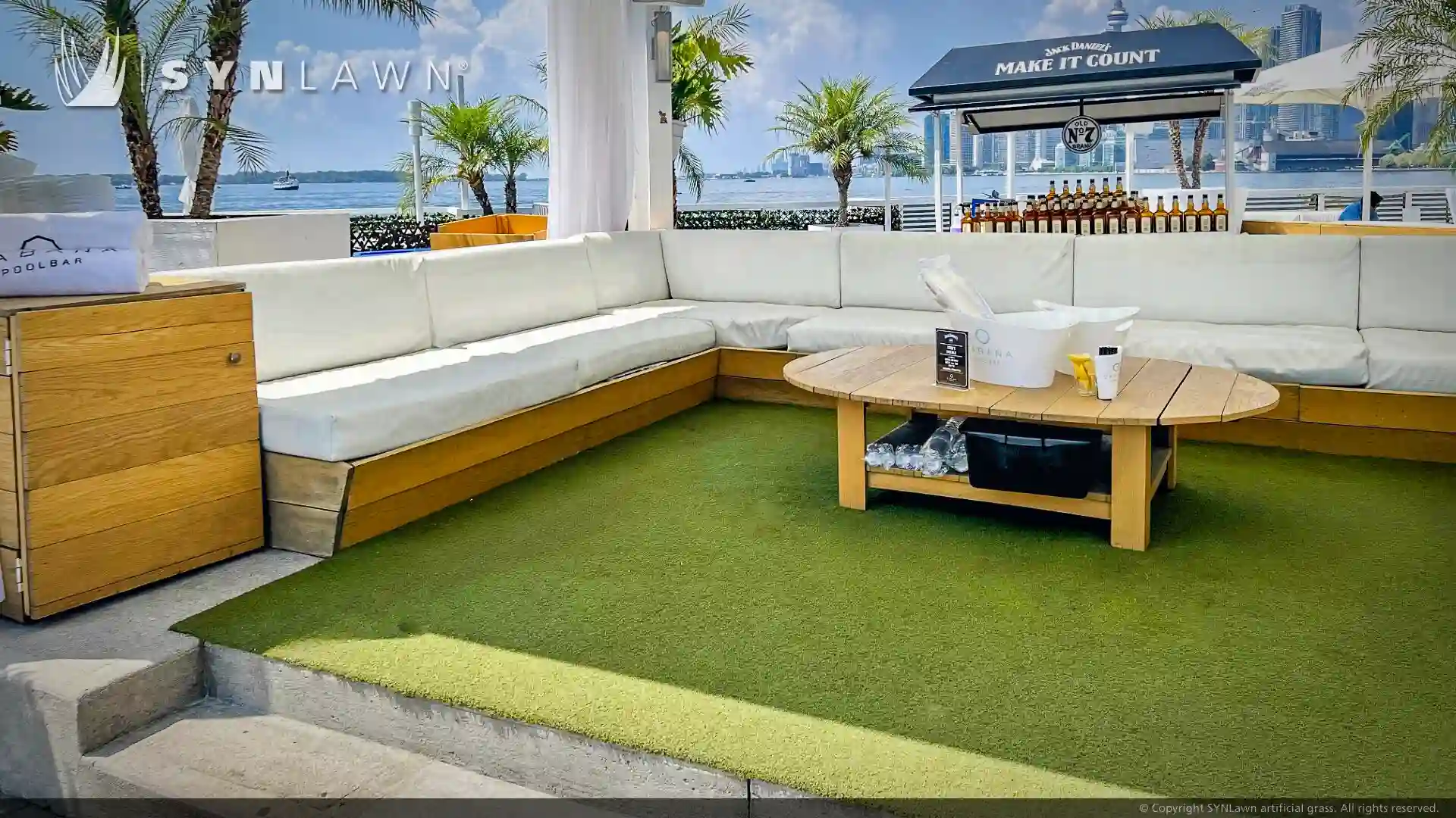 image of SYNLawn artificial grass at the Cabana Pool Bar located in Toronto Ontario