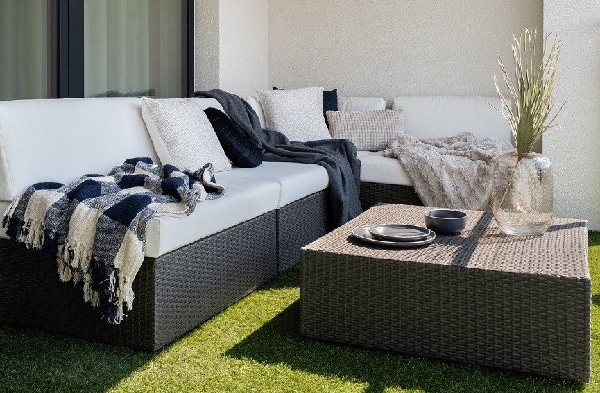 Artificial Grass Isn’t Only For Your Backyard